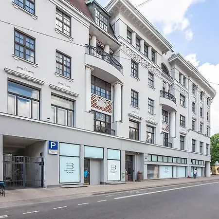 Quiet In The City Center Apartman